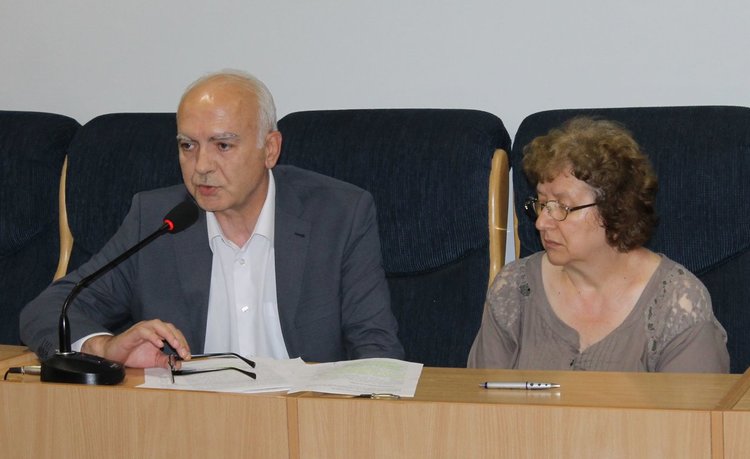 Зам.кметът Яшо Минков и гл.финансист на Общината Татяна Ванчева