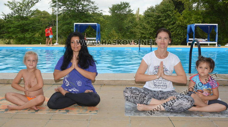 Купон край басейна: малки и големи не се спират