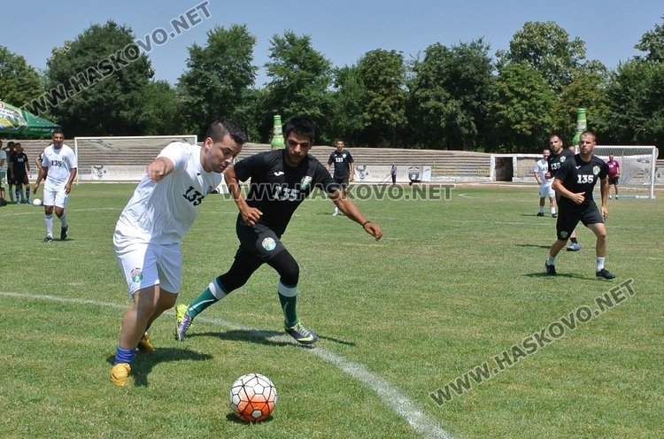 Бабангида става журналист, разиграват Стоичков на томбола