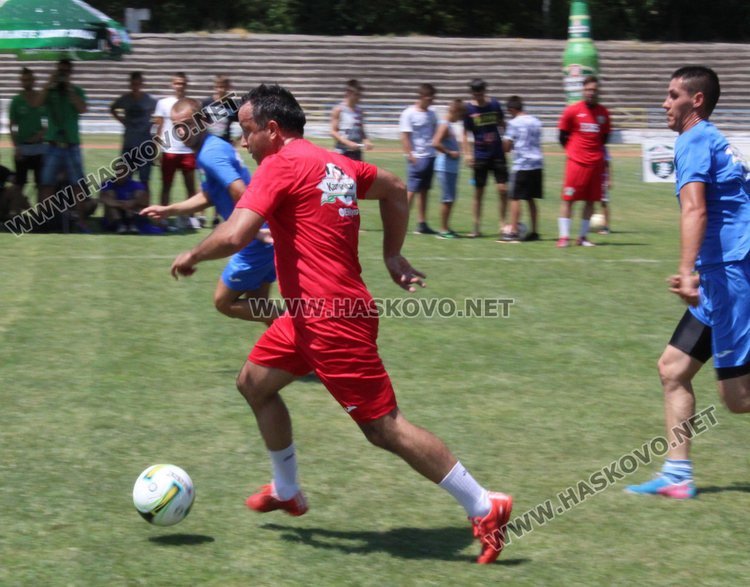 Бабангида става журналист, разиграват Стоичков на томбола