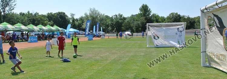 Бабангида става журналист, разиграват Стоичков на томбола