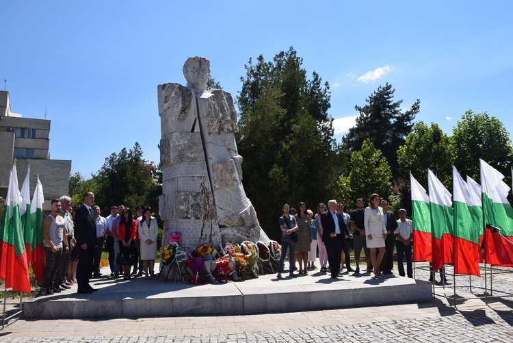  Апостолът:Само истината ни прави свободни!
