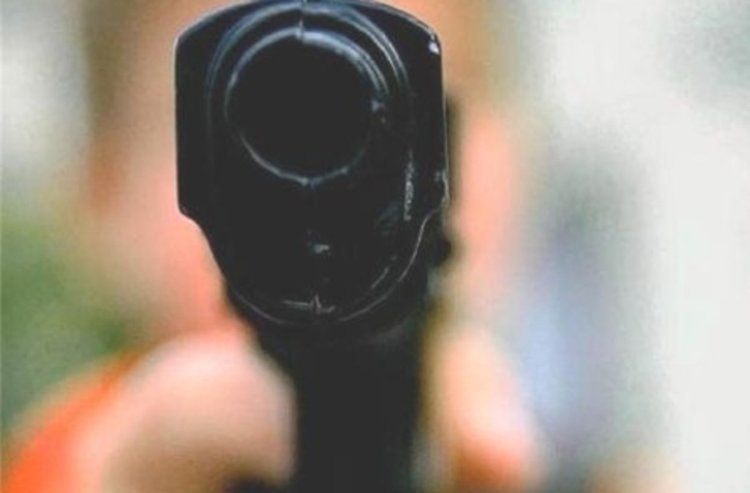 Свирепа свада: Дама заплаши с убийство опонентка 