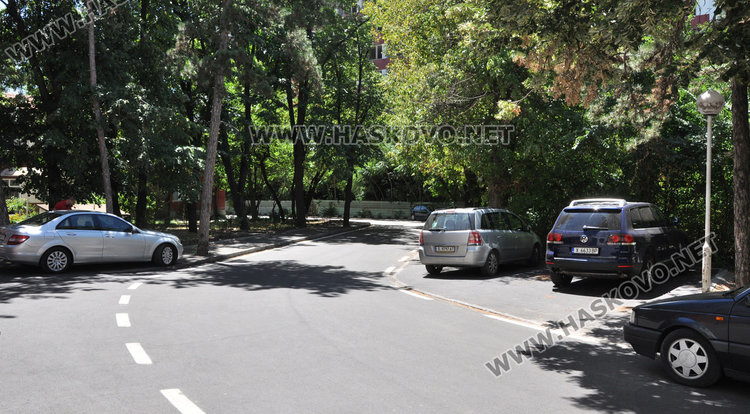 Хасковската болница с нов асфалт за 50 бона, започват градинките