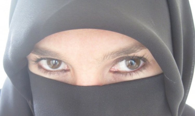 Бий ме, обичам те! Турчин тероризира гадже – българка  