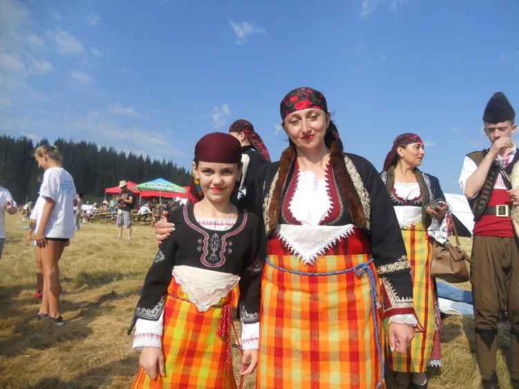  Невръстната певица Мария Бечева грабна златен плакет