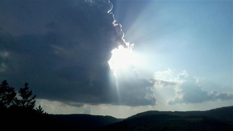 Още един облачен ден, ще бъде малко по-топло