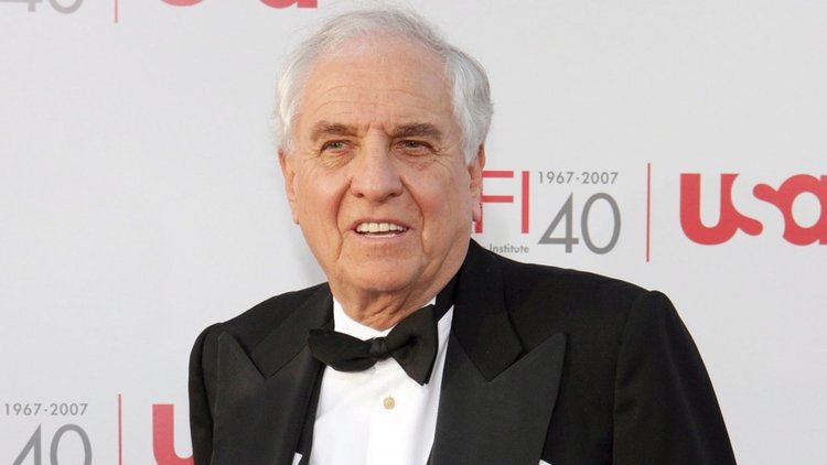 Почина режисьорът на „Хубава жена”