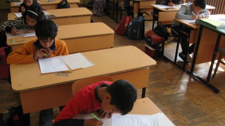 Парламентът заличи професионалните училища