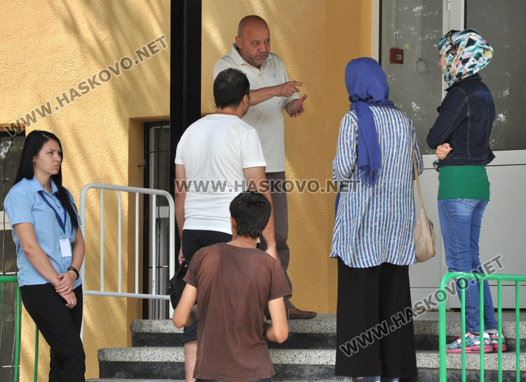 Спортна площадка за 130 000 лева за 260 бежанци правят в Харманли