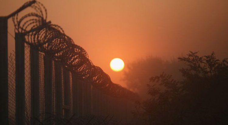 Австрия е готова да издигне ограда на източната си граница