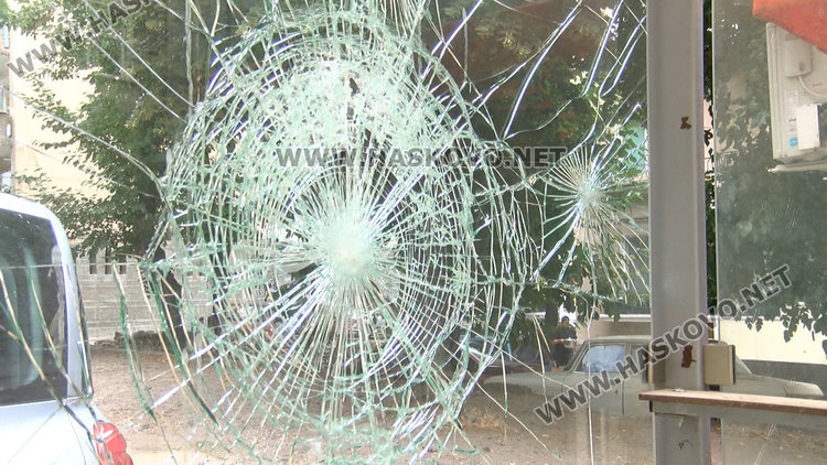 14 спирки в Хасково потрошени, правят разписанията вандалоустойчиви