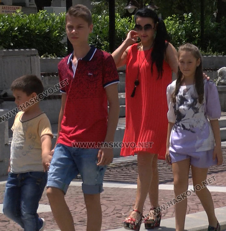 Каратист и спортни танцьори от Хасково на Мини Мис и Мини Мистър България