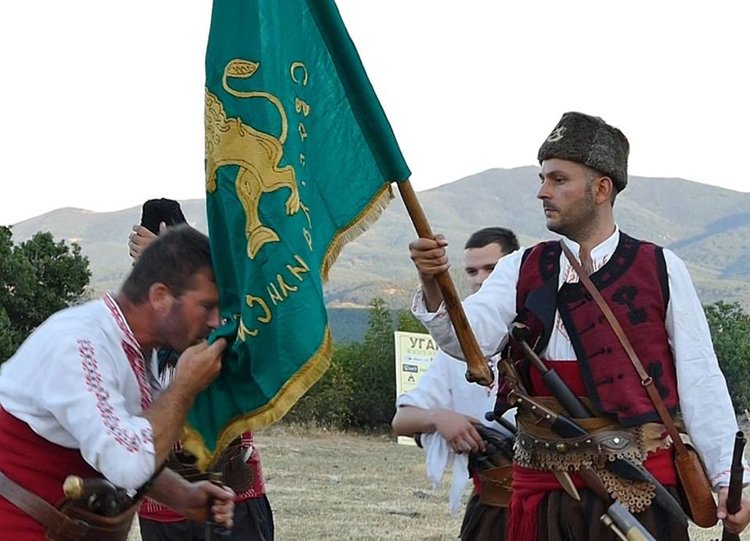 Семейство Мънгърови оглави хайдушка дружинка под Драгойна