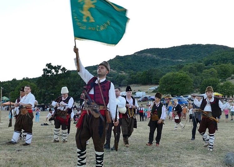 Семейство Мънгърови оглави хайдушка дружинка под Драгойна