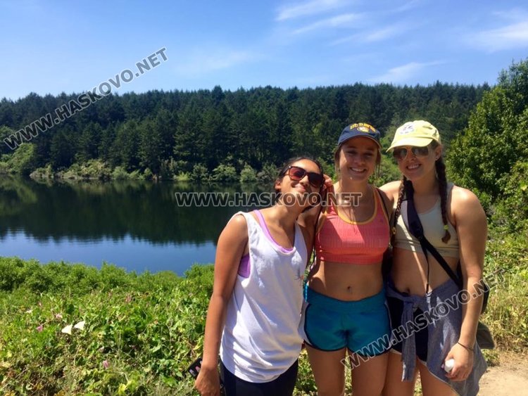 Американка от Хасково: В училище всяка сутрин пеехме химна на САЩ