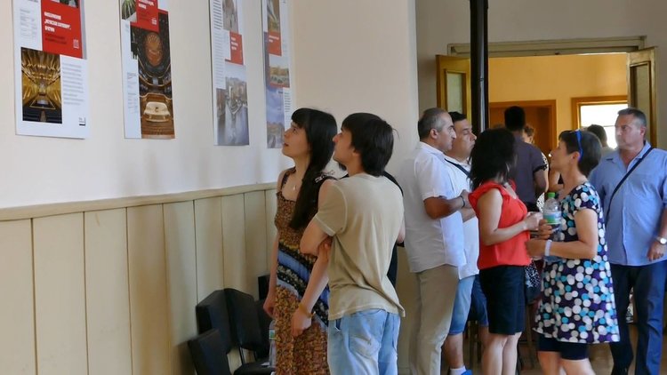 Наско отключи сцената в Татарево с три изложби