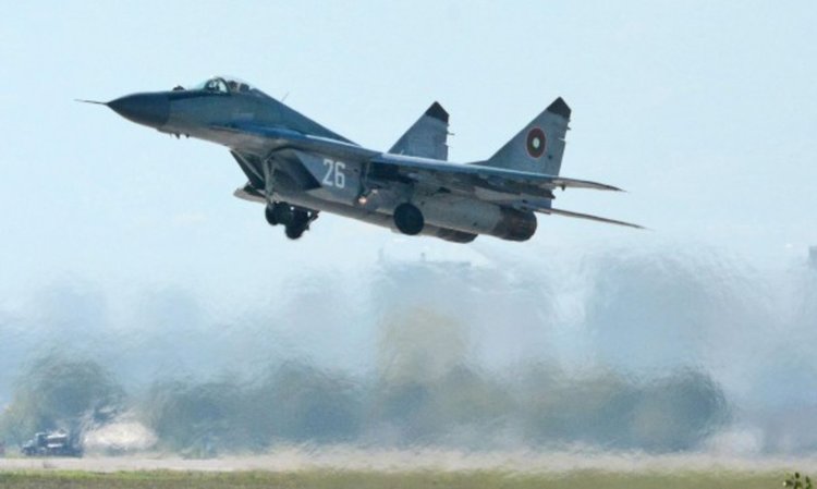 Полша ни върна първите два двигателя за МиГ-овете  