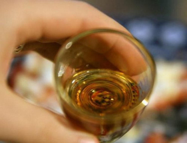 Общините окончателно поемат контрола над малките дестилерии  