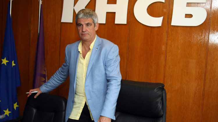 Около 157 000 души заплашени да останат постоянно извън пазара на труда