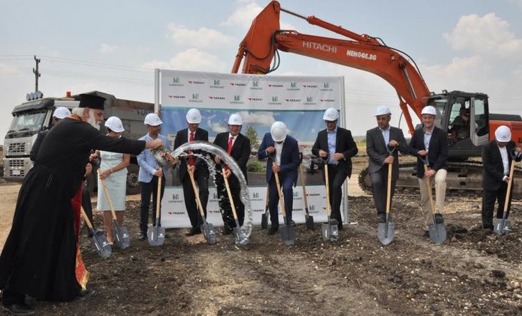 Първа копка на новия завод на "Язаки" бе направена днес край Димитровград