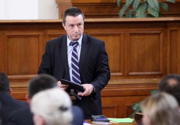 БСП сезира две европейски организации за избора на председател на КФН