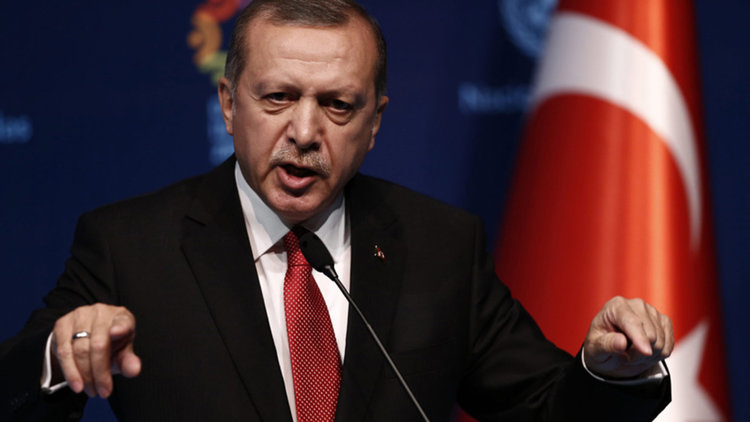 Ердоган поиска контрола над армията и разузнаването в Турция