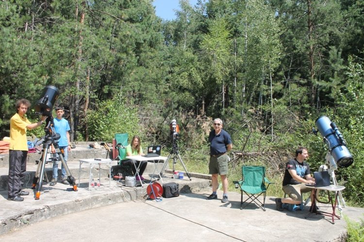 65 млади астрономи изследват нашата слънчевата система от „Белите брези” 