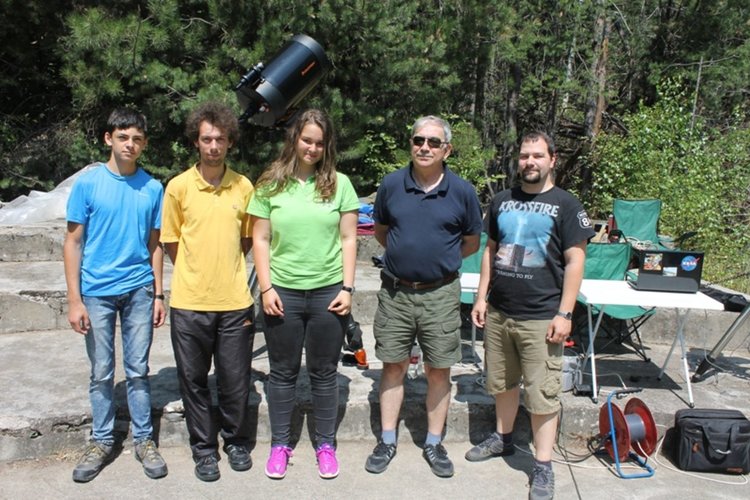 65 млади астрономи изследват нашата слънчевата система от „Белите брези” 