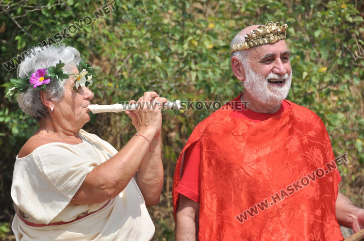 Хасковски фотограф показа пътя на хляба - от нивата до трапезата