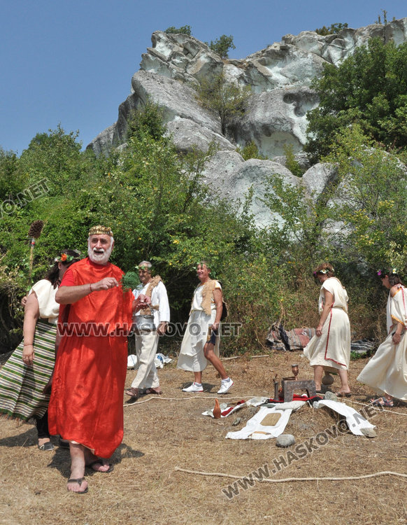 Хасковски фотограф показа пътя на хляба - от нивата до трапезата