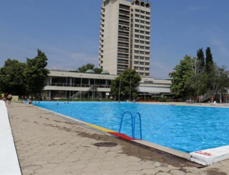 60 деца от Кърджали усвоят основите на кроул 