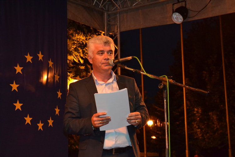 С грандиозен спектакъл завърши международната среща "Момчилград винаги в сърцето ми!"