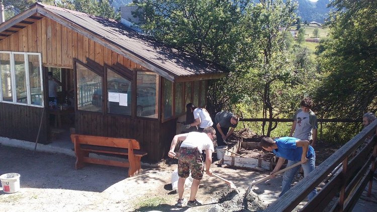 Паметна чешма увековечи имената на 17 родопски гайдари от село Гела