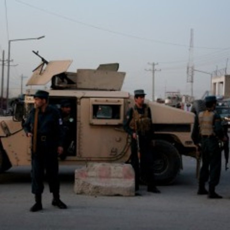 Камион-бомба откри пътя за нападение на талибани в Кабул