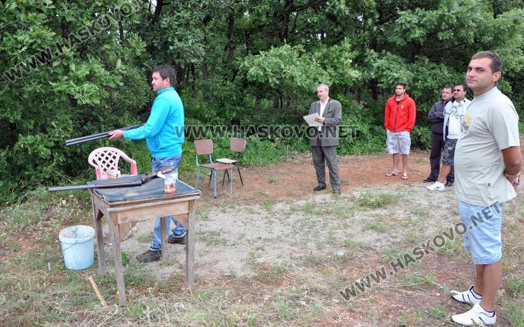 Половината от хасковските кандидат-ловци се провалиха на изпита, в Димитровград-100 % успели