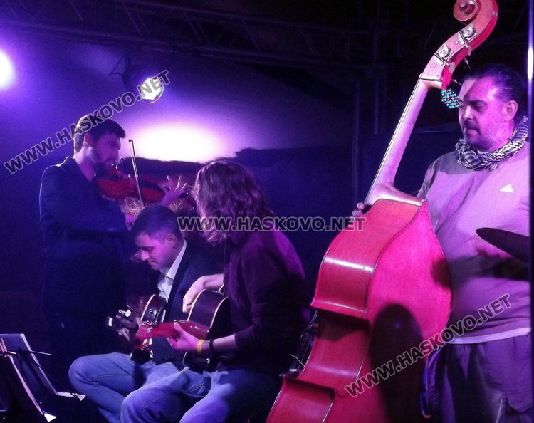 Еко Джаз фестивалът на връх Перелик- музика, бизнес и имидж. А защо не?