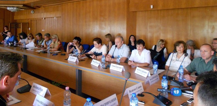 Обсъждаха спешни мерки за спасяване на съхнещите гори в Родопите