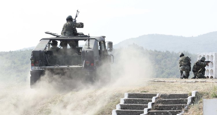 Военни се справиха с „терористи” пред очите на Борисов и Ненчев
