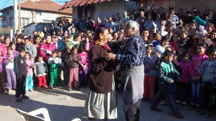 Д-р Ангел Кунчев: Усложнена е епидемична обстановка в ромската махала в кв. “Боровец“ в Кърджали