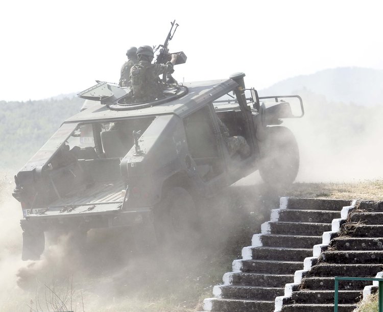 Военни се справиха с „терористи” пред очите на Борисов и Ненчев