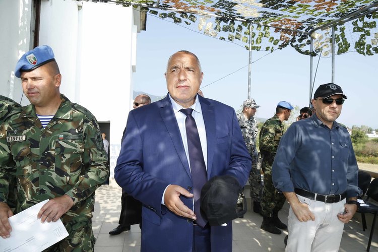 Военни се справиха с „терористи” пред очите на Борисов и Ненчев