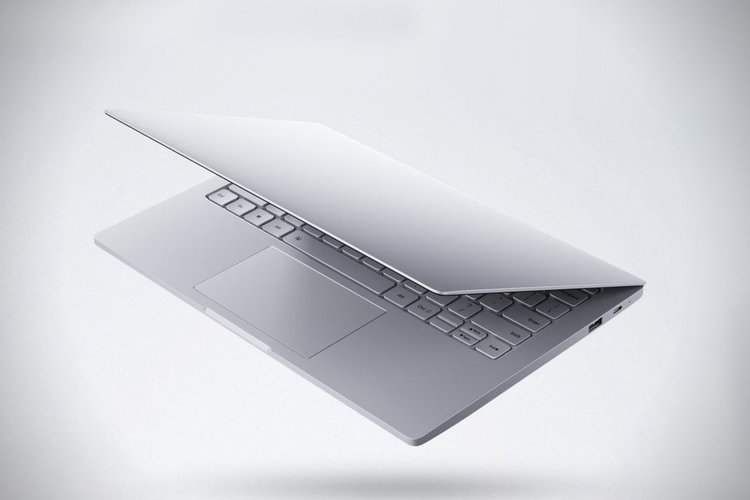 Новият Notebook Air на Xiaomi Mi. Да, прилича, но е по-евтин