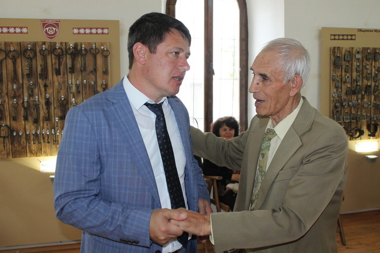 Бай Раиф от Горно Прахово: Учителската професия е призвание