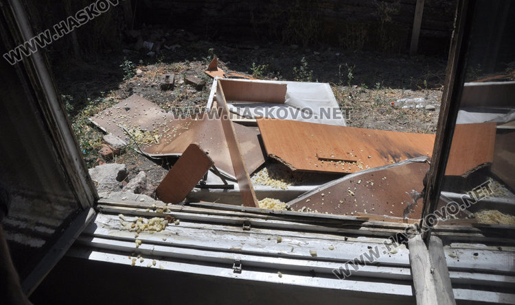 Пожар от любов подпали къща на „Акация“