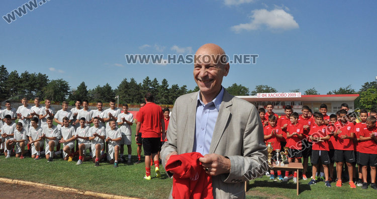 Звезди от „А“ група дават рамо на аматьорския футбол