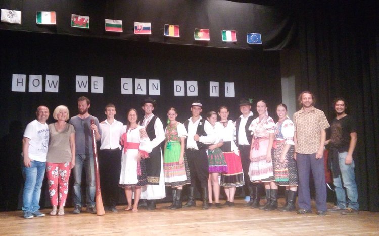 Димитровградчани се завърнаха от 20 -дневен младежки обмен в Словакия