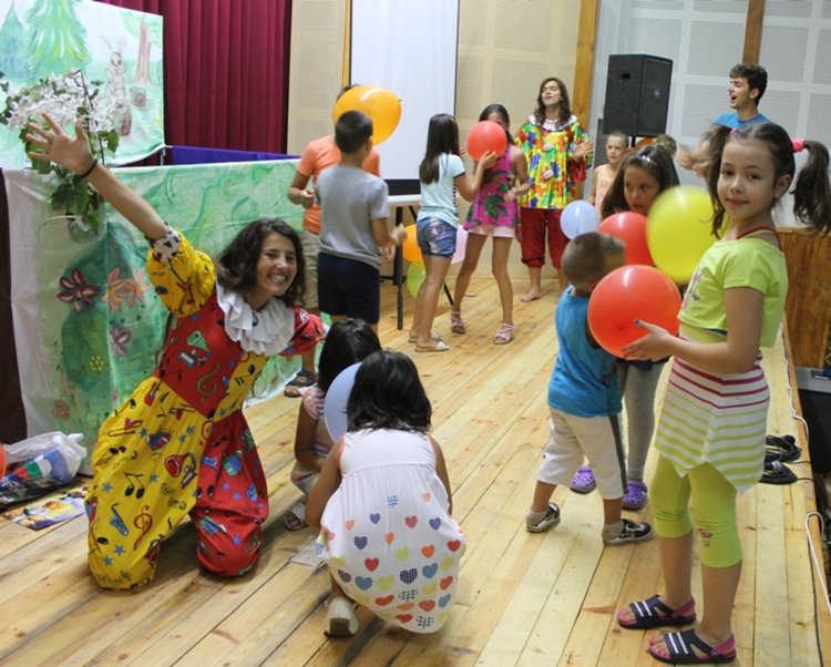 Безплатен куклен спектакъл зарадва децата на Ардино