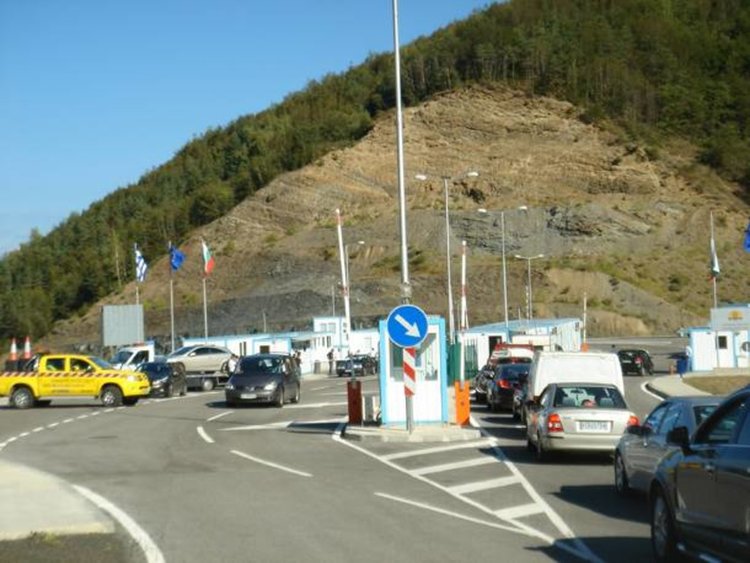 Българо-гръцките екипи контролират  движението в пограничните райони на Маказа – Нимфея