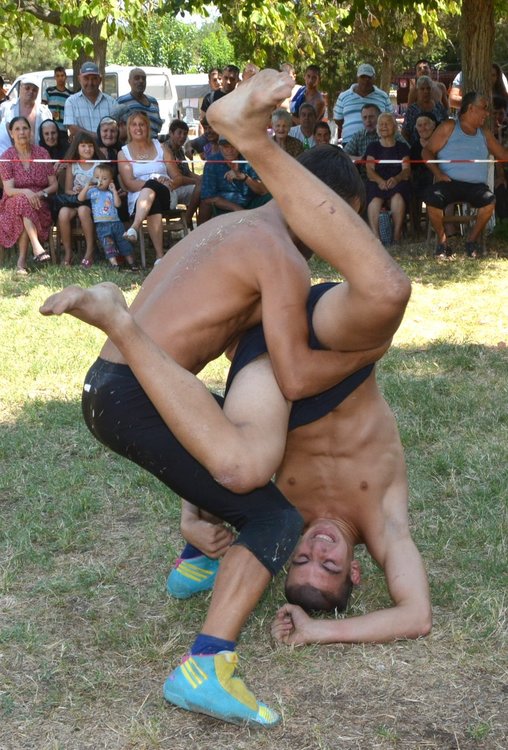 Локомотивец национал взе коча на  юбилейното издание на борбите в Калугерово